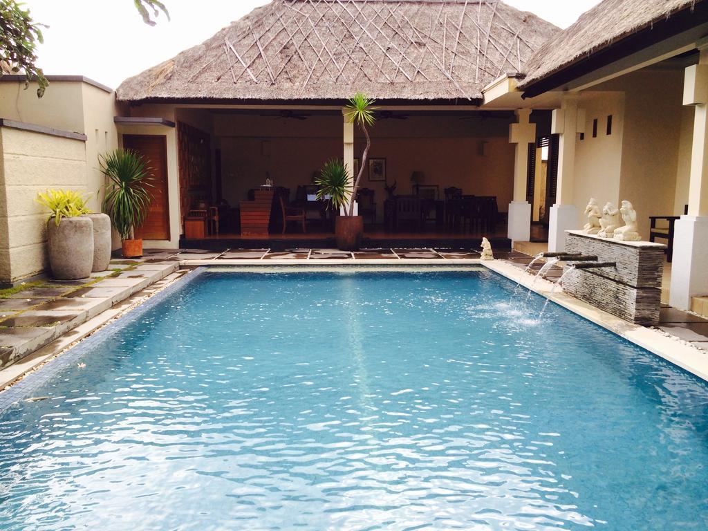 D'Alang Alang Villas Seminyak Exterior foto