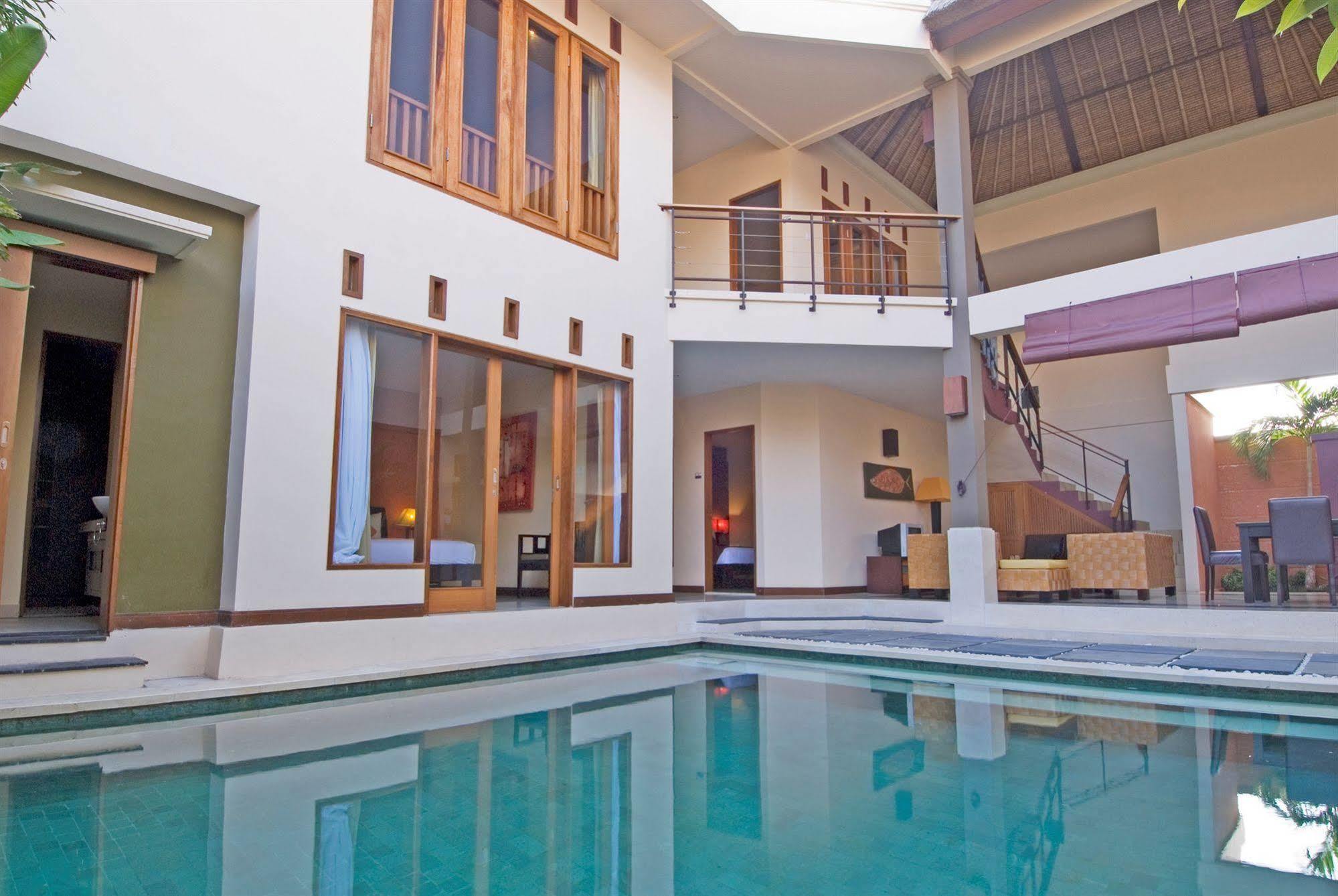 D'Alang Alang Villas Seminyak Exterior foto